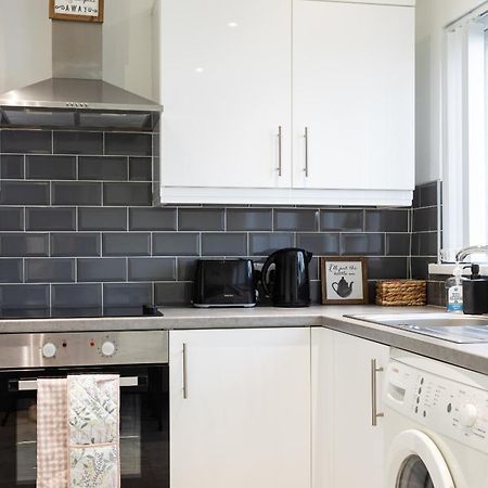 Fully Refurbished North Belfast Home 2 Εξωτερικό φωτογραφία